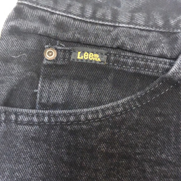 LEE relaxed fit black jeans. 32x30 - Picture 2 of 5